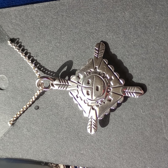 Native American Sterling Silver Sunface Zia Pendant Necklace - Picture 2 of 15